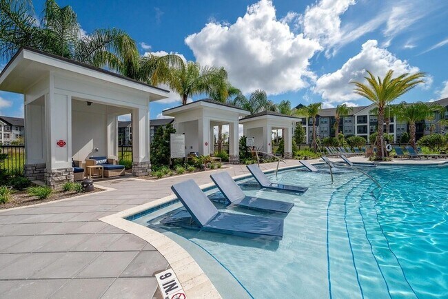 Building Photo - 3020 Base Blvd