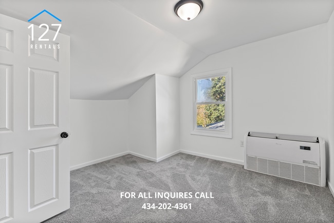 Building Photo - Updated 3BR Apartment with Modern Kitchen & Central Air