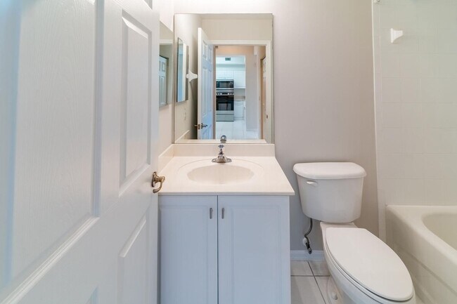 Building Photo - Available Now – Annual Rental with Golf Me...