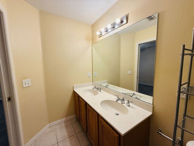 Building Photo - 8533 Trail Wind Dr