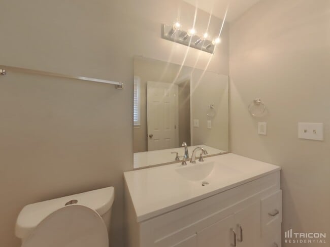 Building Photo - 39 Pine Grove Cir