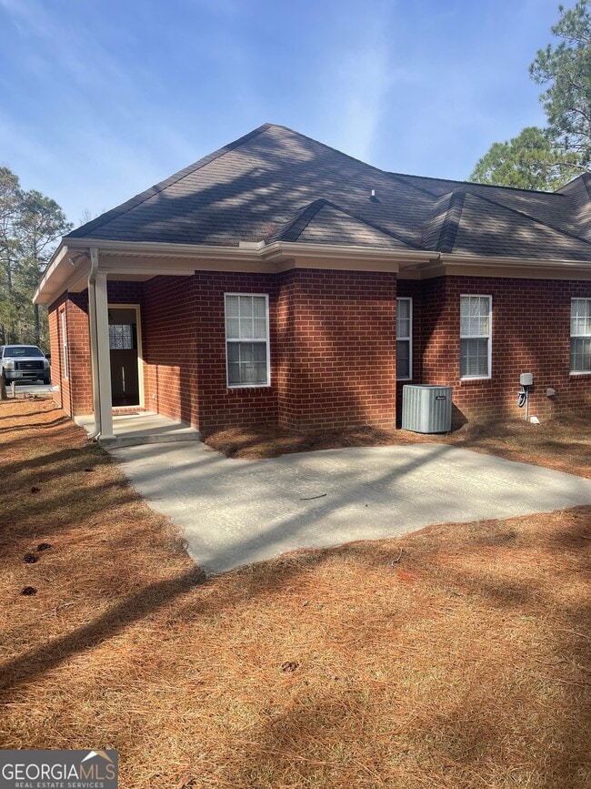 Building Photo - 1114 Southbend Dr