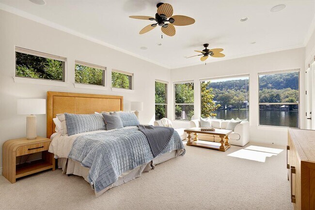 Building Photo - 3113 Ski Shores Terrace