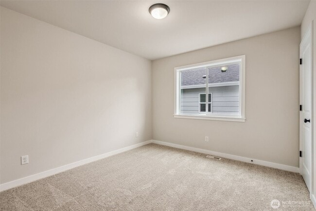 Building Photo - 10913 43rd Ave SE
