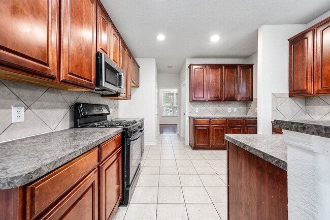 Building Photo - 2032 Creek Shore Ln