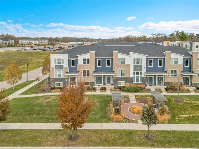 Building Photo - 29W710 Everton Dr