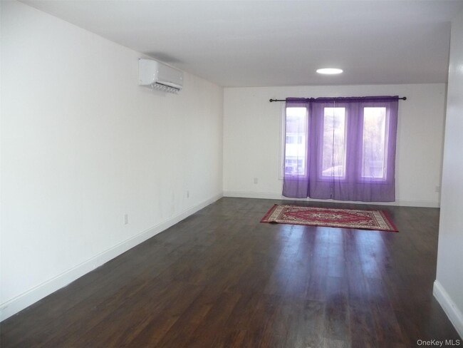 Building Photo - 7 Weather Vane Way