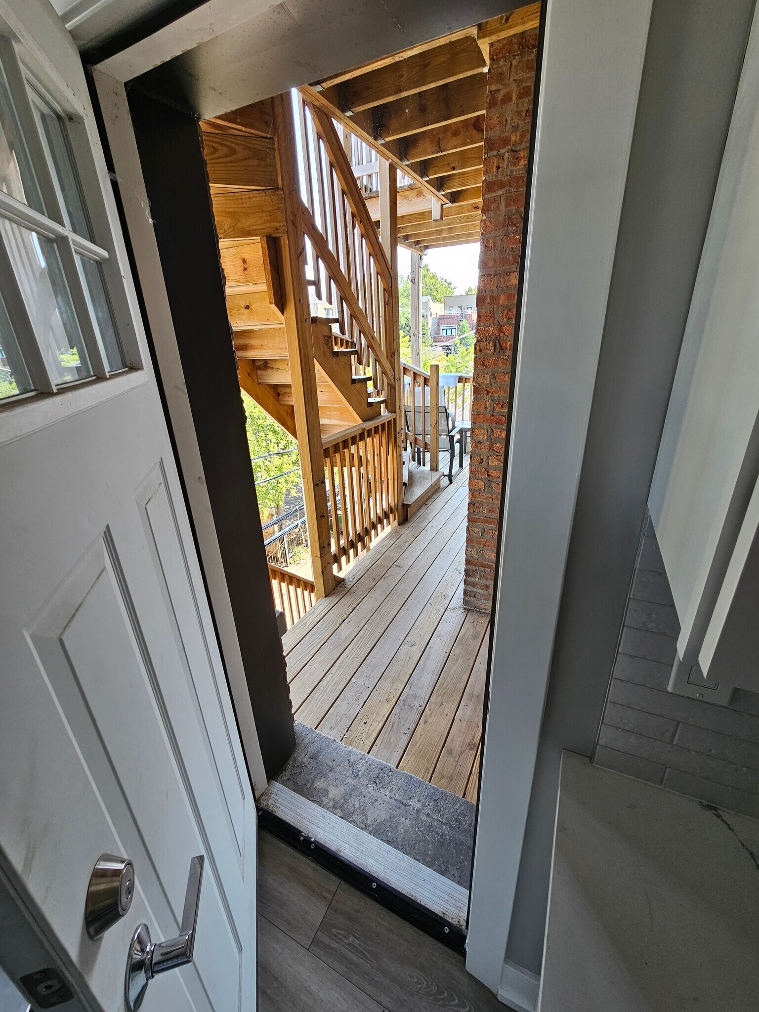 Building Photo - 3931 N Janssen Ave