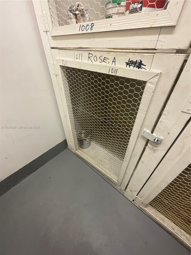 Building Photo - 1200 NE Miami Gardens Dr