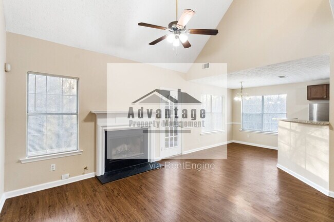 Building Photo - 382 Summer Hill Cir