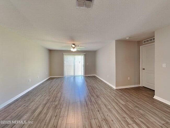 Building Photo - 42 Rickenbacker Dr