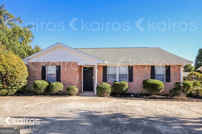 Primary Photo - 365 Deer Park Dr