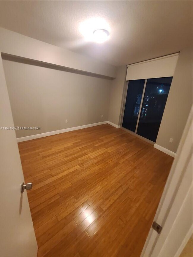 Building Photo - 185 SW 7th St