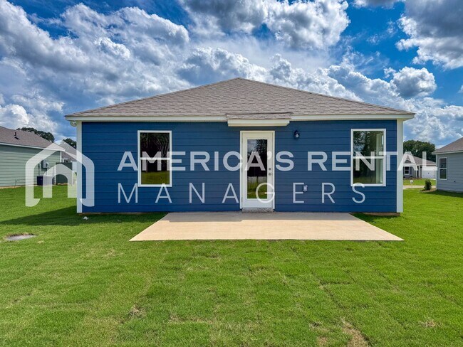 Building Photo - Home for Rent in Tuscaloosa, AL!! Available to View with 48 Hours Notice!