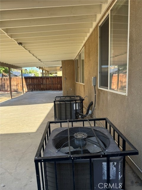 Building Photo - 12429 Freeport Dr