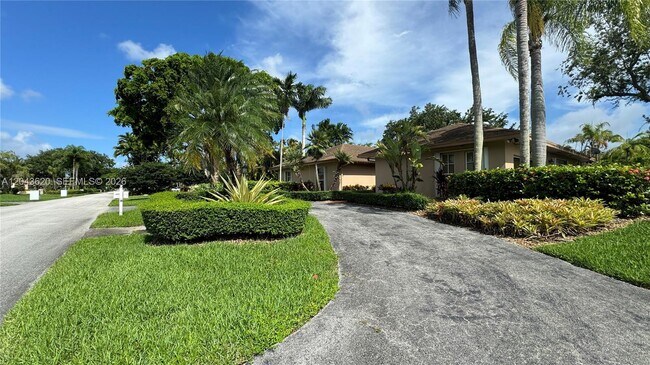 Building Photo - 10280 SW 141st St