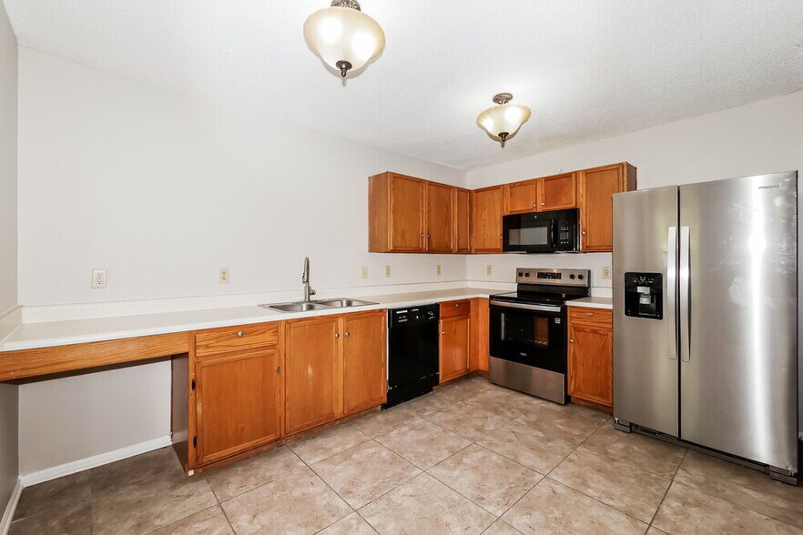 Building Photo - 13227 N Etna Green Dr