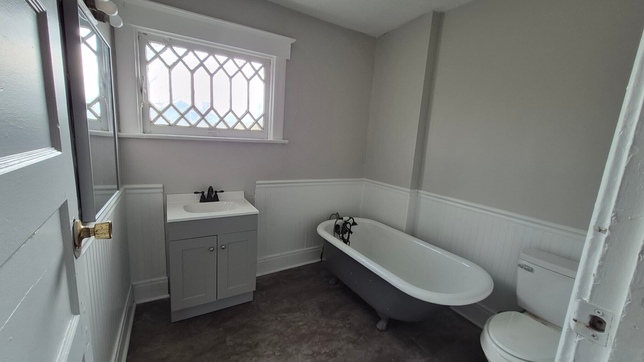 Building Photo - 34 Cambridge Ave