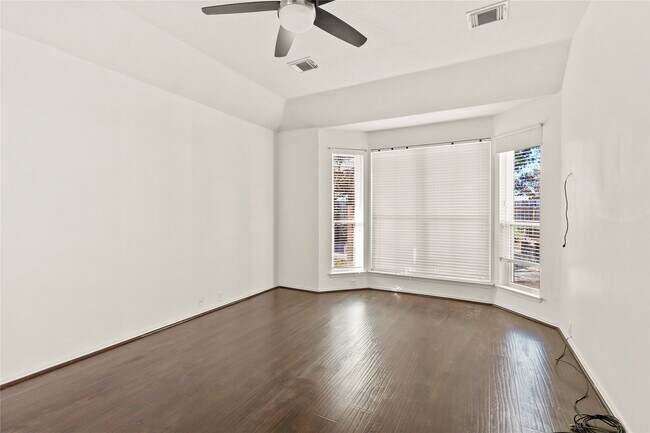 Building Photo - 20510 Pioneer Bend Ct