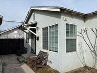 Building Photo - Park 311-319