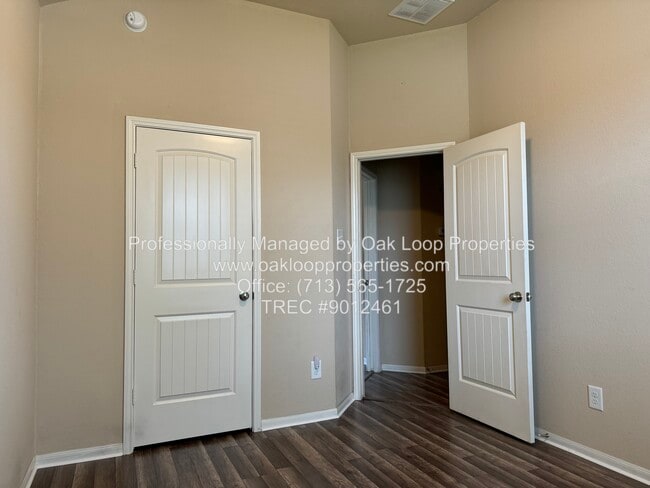 Building Photo - 21614 Alexandria Forest Ct