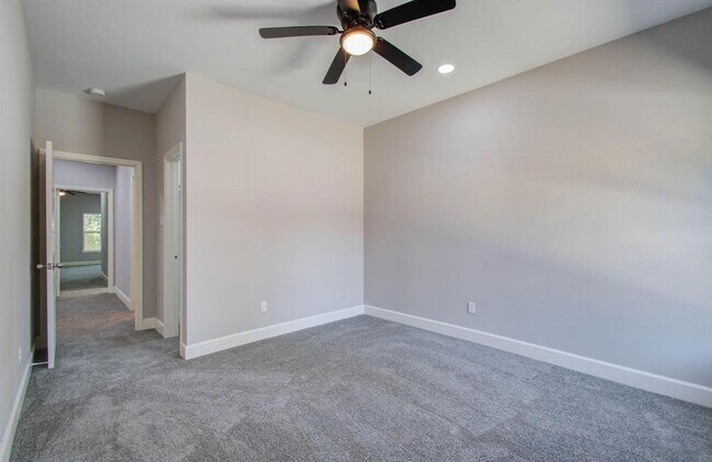 Building Photo - 12274 Wild Pine Dr
