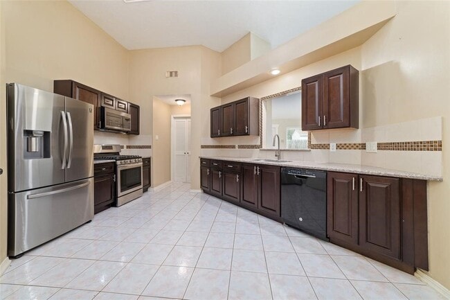 Building Photo - 13123 Careywood Dr