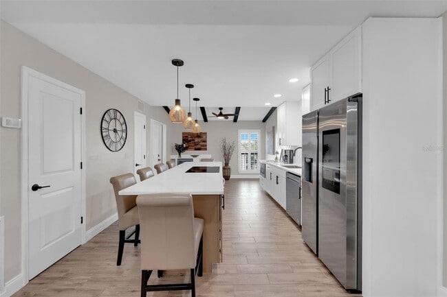 Building Photo - 15761 Windward Way Cir