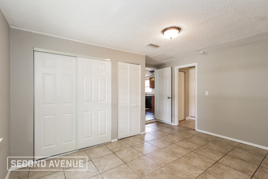 Building Photo - 7321 Coventry Dr
