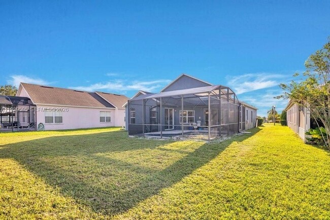 Building Photo - 321 Corvina Dr