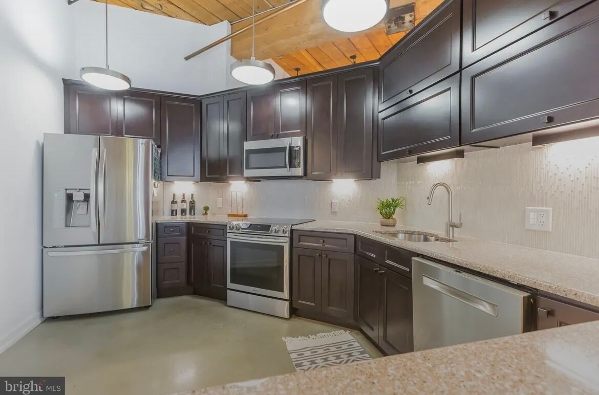 Building Photo - 1147 N 4th St