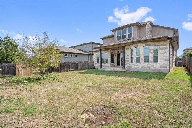 Building Photo - 5004 Mandevilla Dr