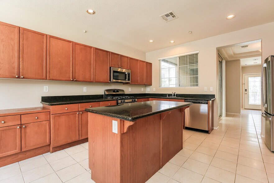 Building Photo - 7560 Bright Eyed Ct