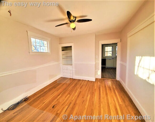 Building Photo - 39 Waterhouse St