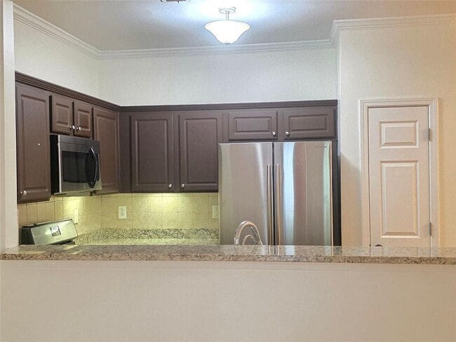 Building Photo - 1685 Southgate Mill Dr