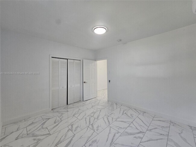 Building Photo - 1230 NW 70th St