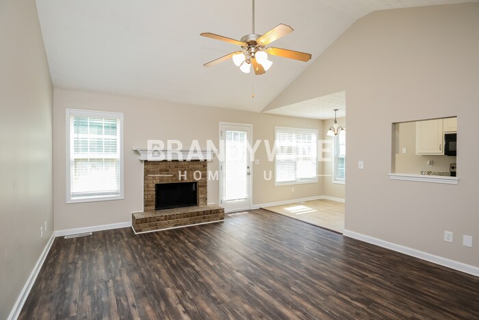 Building Photo - 814 Evergreen Dr