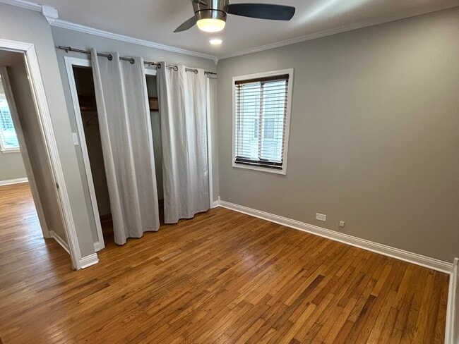 Building Photo - 326 W Adams St