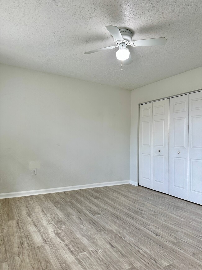 Building Photo - 203 Pine Tulip Ct