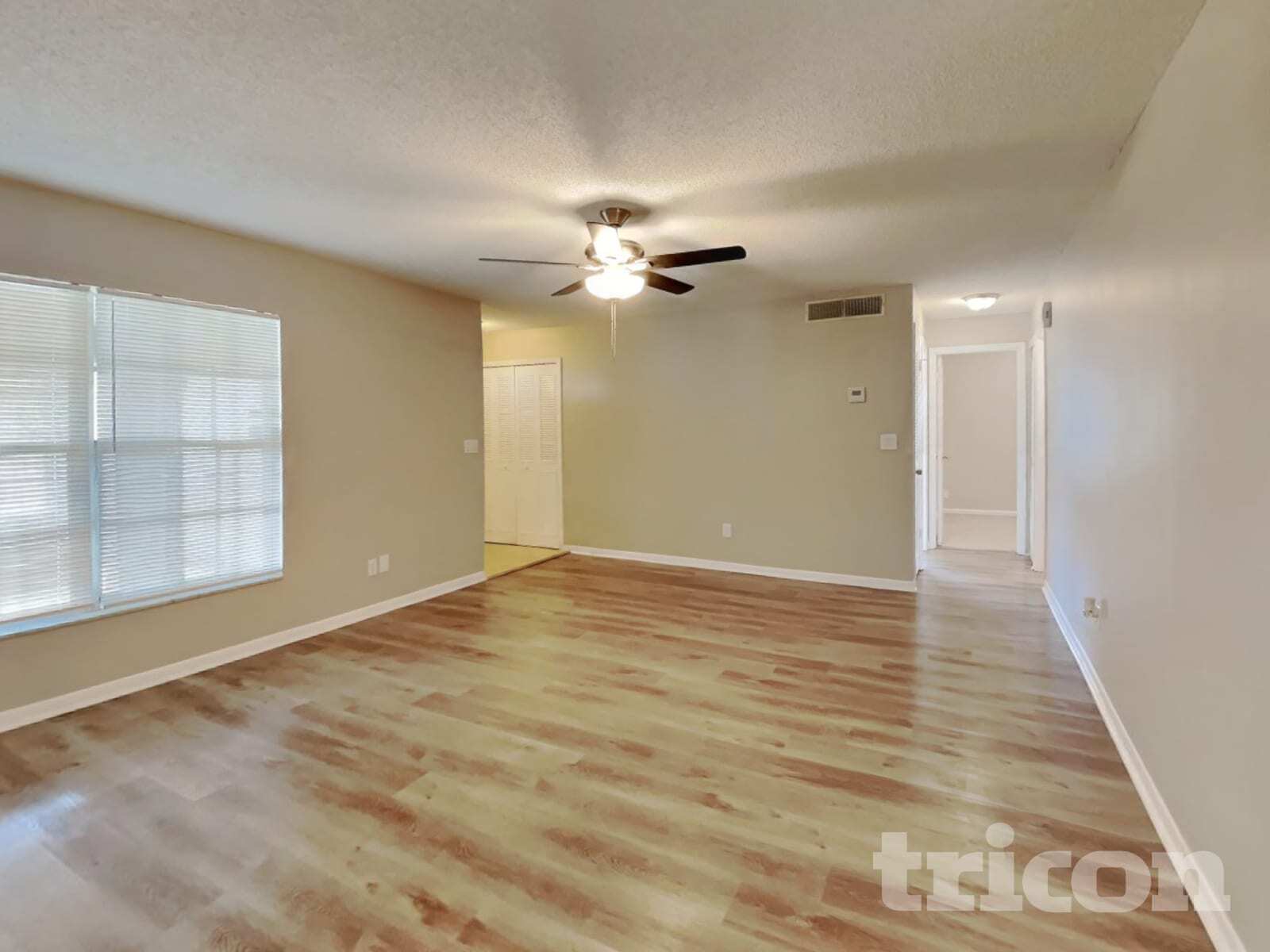 Building Photo - 1002 Saxon Ct