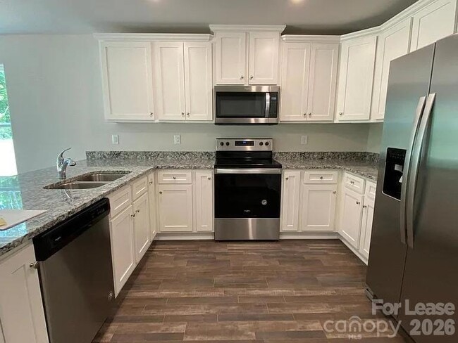 Building Photo - 216 Caffee Dr