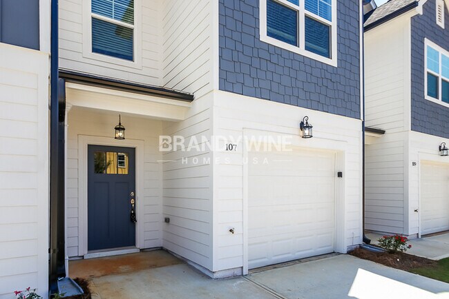 Building Photo - NEW Lower Rental Rate Leasing Special: Mar...