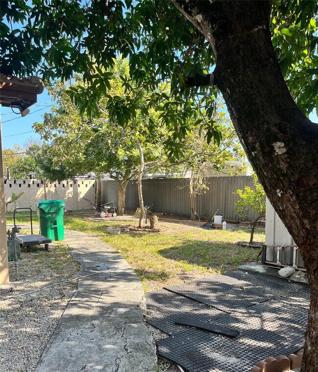 Building Photo - 1440 NW 183rd St