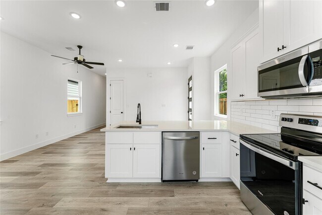 Building Photo - 8506 Wileyvale Rd