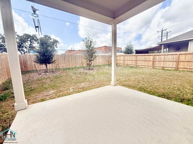 Building Photo - 13722 Trinity Cv