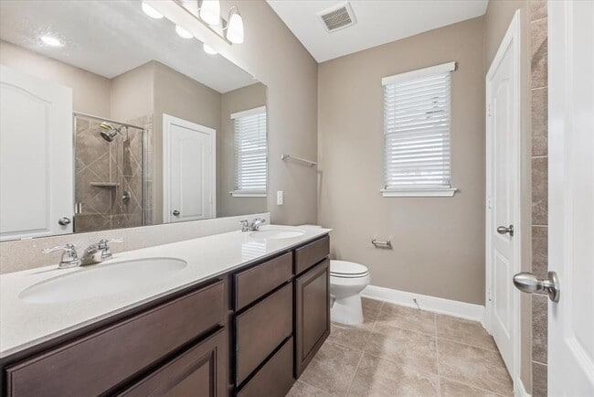 Building Photo - 6200 Albany Sleigh Dr