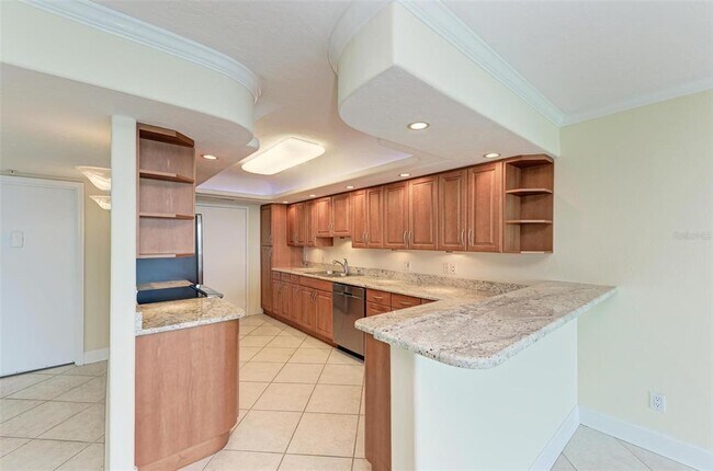 Building Photo - 435 S Gulfstream Ave