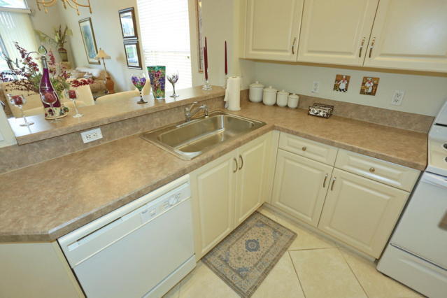 Building Photo - 7240 Cataluna Cir