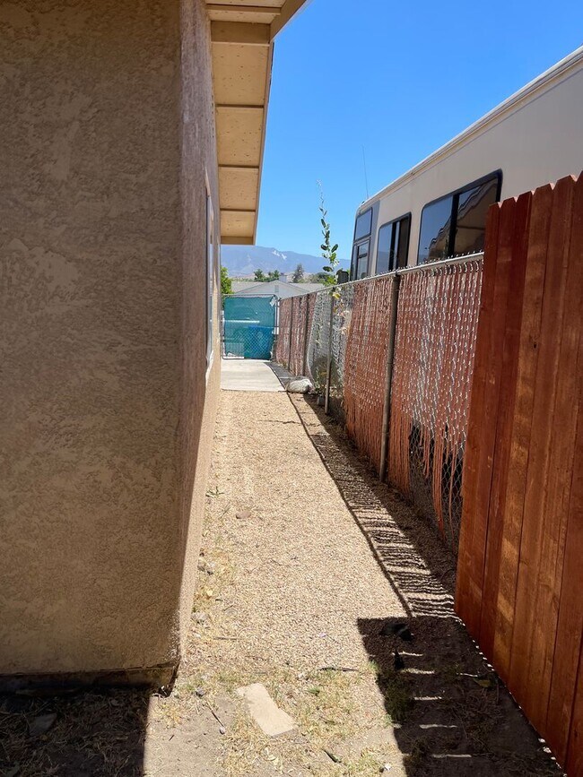 Building Photo - Spacious Four Bedroom Two Bathroom home for lease in San Bernardino, CA $3,175