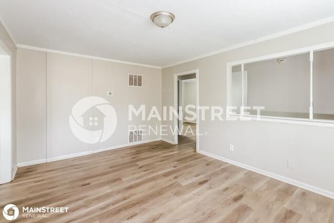 Building Photo - 4411 N Charlotte Street, Kansas City, MO 6...